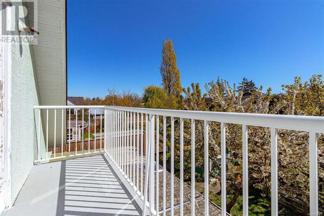 2199 Malaview Ave, House detached with 3 bedrooms, 2 bathrooms and 2 parking in Sidney BC | Image 20