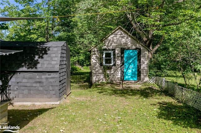 360 Muskoka Beach Road, House detached with 3 bedrooms, 1 bathrooms and 3 parking in Gravenhurst ON | Image 32