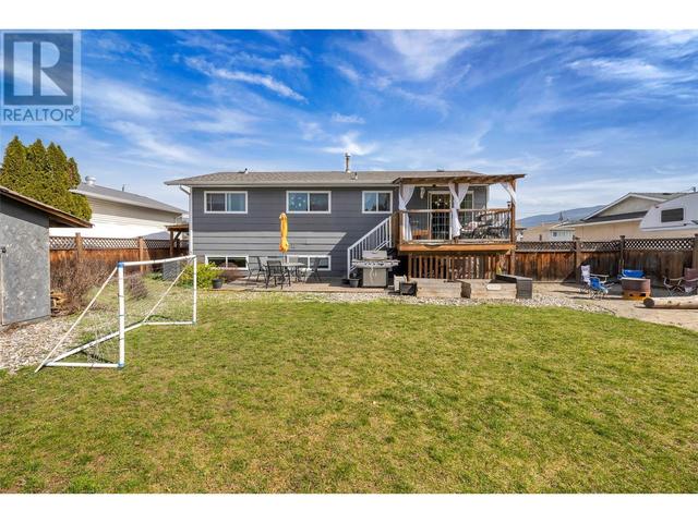 4306 15th Avenue, House detached with 5 bedrooms, 2 bathrooms and 5 parking in Prince George BC | Image 3
