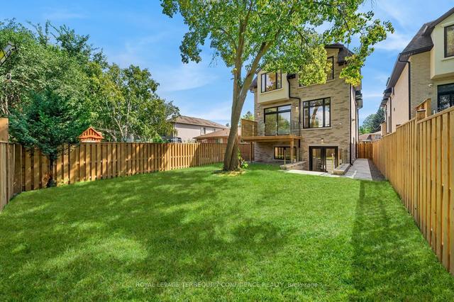 318 Hounslow Ave, House detached with 4 bedrooms, 5 bathrooms and 5 parking in Toronto ON | Image 25