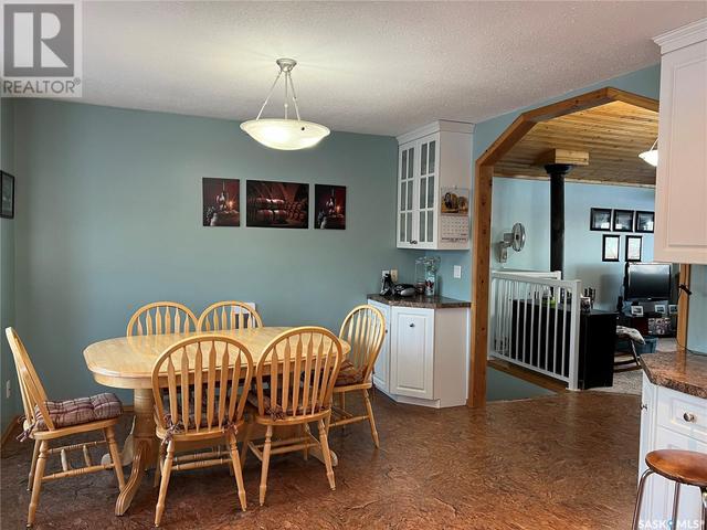 18 Jeannette Street S, House detached with 3 bedrooms, 2 bathrooms and null parking in Meadow Lake No. 588 SK | Image 6
