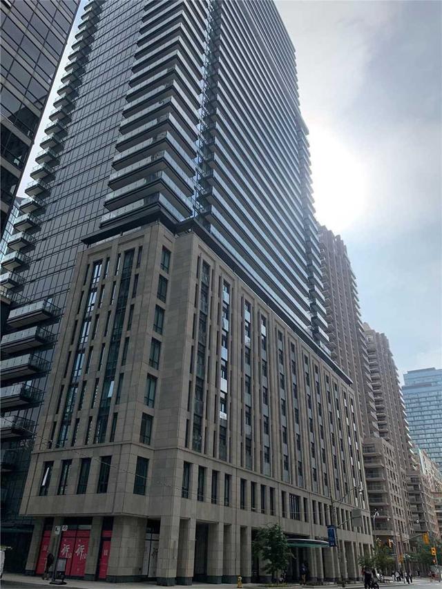 1902 - 955 Bay St, Condo with 1 bedrooms, 1 bathrooms and 0 parking in Toronto ON | Image 1