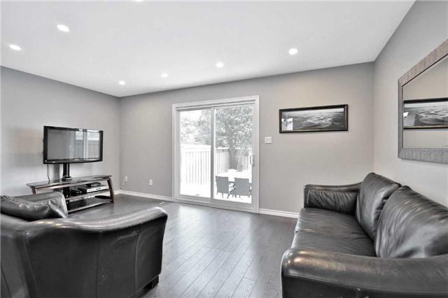 14 - 1338 Upper Gage Ave, Townhouse with 3 bedrooms, 2 bathrooms and 2 parking in Hamilton ON | Image 2