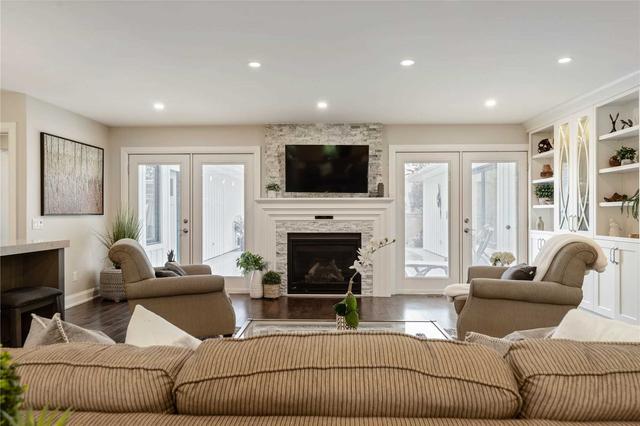 2153 Deyncourt Dr, House detached with 4 bedrooms, 4 bathrooms and 7 parking in Burlington ON | Image 39