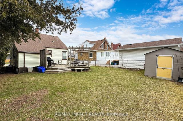 219 Mitchell Ave, House detached with 3 bedrooms, 1 bathrooms and 3 parking in Oshawa ON | Image 11