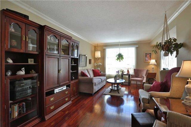 8 - 2045 Amherst Heights Crt, Townhouse with 3 bedrooms, 2 bathrooms and 1 parking in Burlington ON | Image 4