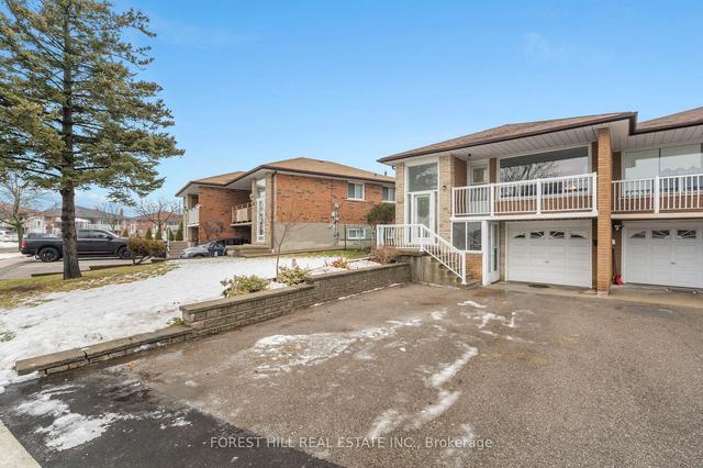 140 Firgrove Cres, House semidetached with 3 bedrooms, 2 bathrooms and 4 parking in Toronto ON | Image 12