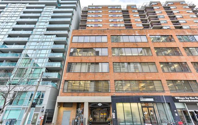 902 - 120 St. Patrick St, Condo with 2 bedrooms, 1 bathrooms and 0 parking in Toronto ON | Image 1