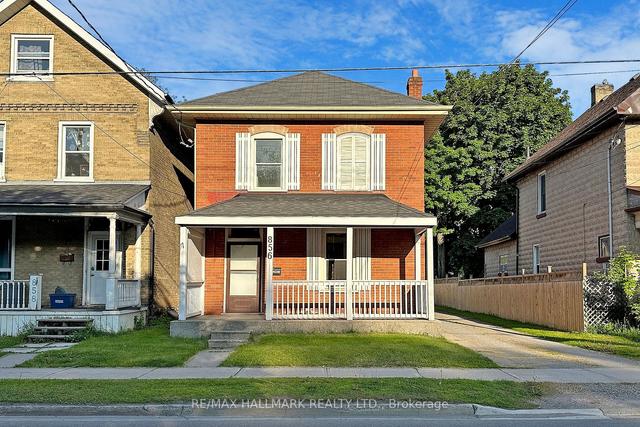 856 George St N, House detached with 2 bedrooms, 2 bathrooms and 3 parking in Peterborough ON | Image 1
