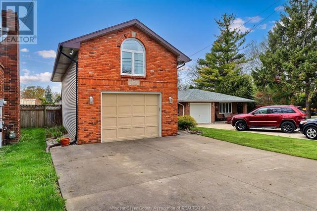 285 St. Paul Avenue, House detached with 4 bedrooms, 2 bathrooms and null parking in Windsor ON | Image 3