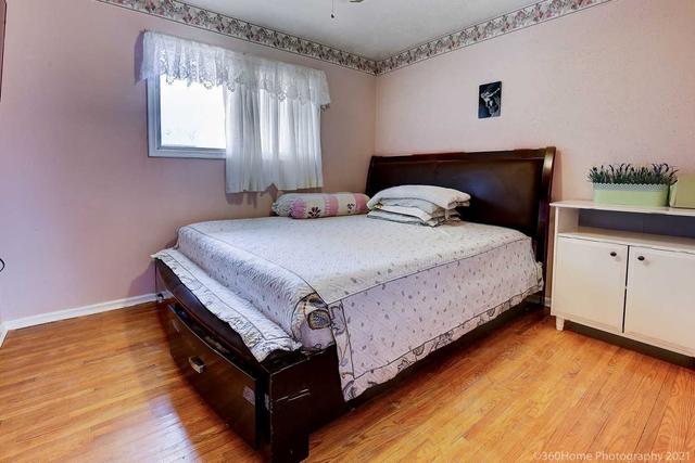 166 Delmar Dr, House detached with 3 bedrooms, 3 bathrooms and 3 parking in Hamilton ON | Image 15