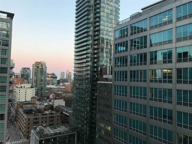 1403 - 25 Richmond St E, Condo with 2 bedrooms, 2 bathrooms and 0 parking in Toronto ON | Image 18