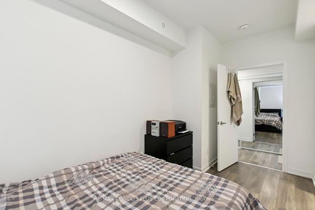 th104 - 90 Canon Jackson Dr, Townhouse with 1 bedrooms, 1 bathrooms and 1 parking in Toronto ON | Image 7