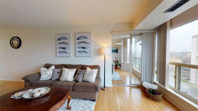 711 - 175 Cedar Ave, Condo with 2 bedrooms, 2 bathrooms and 1 parking in Richmond Hill ON | Image 12