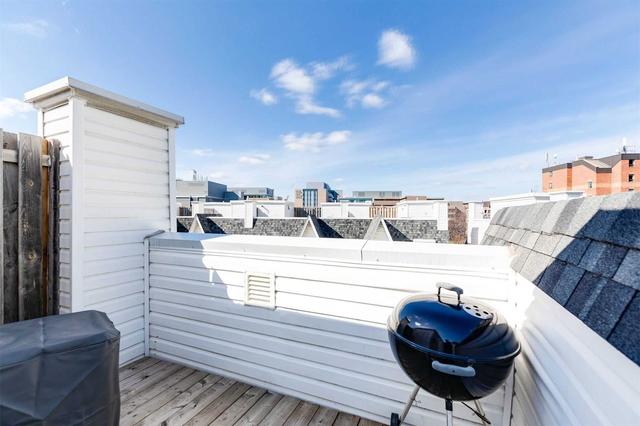 605 - 12 Sudbury St, Townhouse with 2 bedrooms, 1 bathrooms and 1 parking in Toronto ON | Image 14