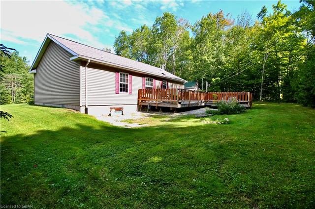 32 Maple Drive, House detached with 3 bedrooms, 2 bathrooms and 5 parking in Northern Bruce Peninsula ON | Image 33