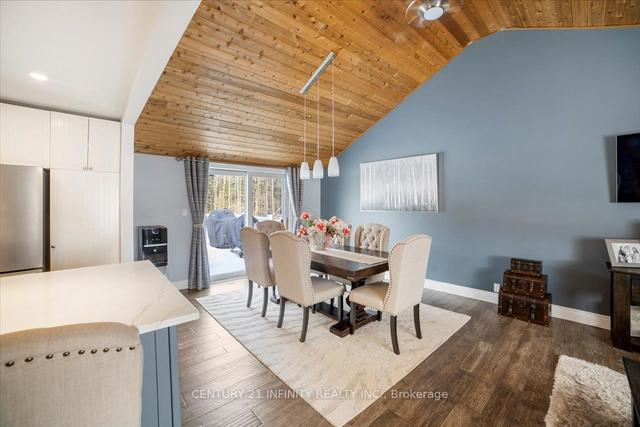 29 Cedar Glen Rd, House detached with 3 bedrooms, 3 bathrooms and 20 parking in Kawartha Lakes ON | Image 3