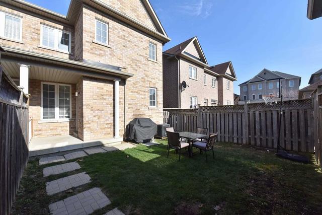 546 Country Glen Rd, House semidetached with 3 bedrooms, 3 bathrooms and 2 parking in Markham ON | Image 31