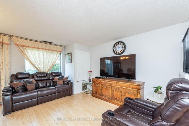 264 - 165 Cherokee Blvd, Townhouse with 4 bedrooms, 2 bathrooms and 1 parking in Toronto ON | Image 34