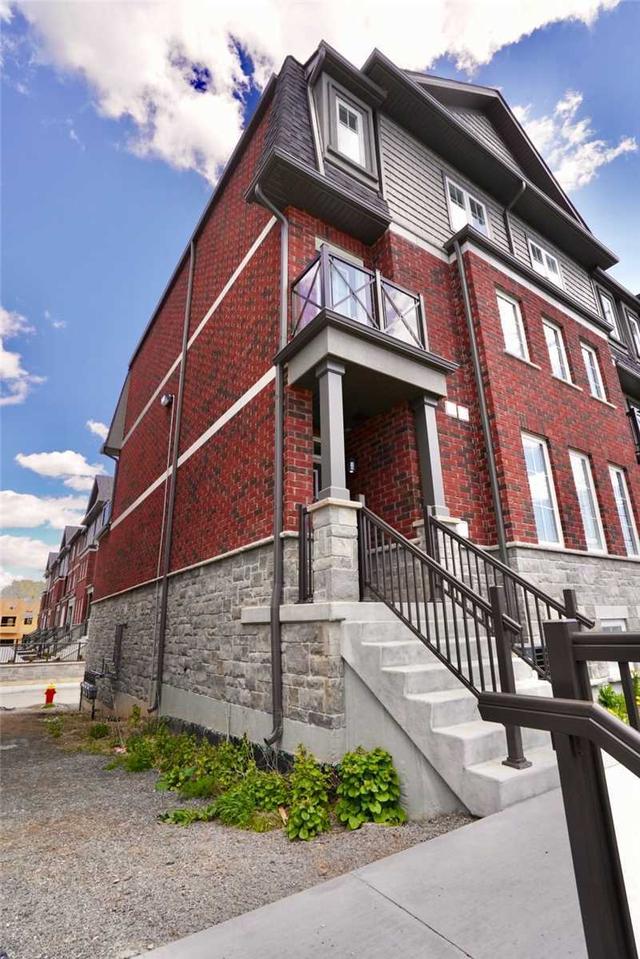 70 - 445 Ontario St, Townhouse with 3 bedrooms, 3 bathrooms and 2 parking in Milton ON | Image 12