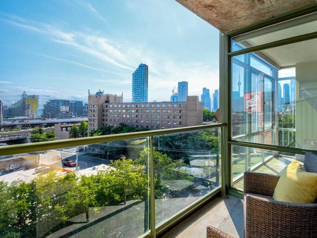 817 - 39 Parliament St, Condo with 2 bedrooms, 2 bathrooms and 1 parking in Toronto ON | Image 13