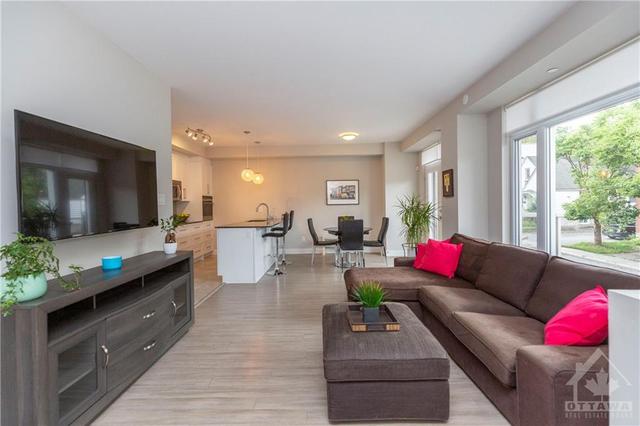 38 Holmwood Avenue, Condo with 2 bedrooms, 3 bathrooms and 1 parking in Ottawa ON | Image 6