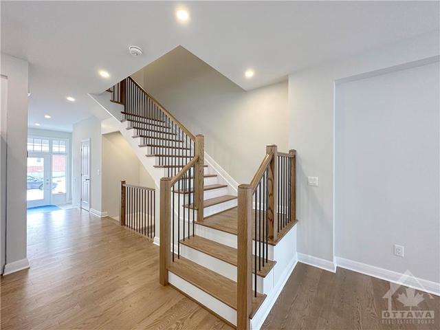 505 Hitzlay Terrace, Townhouse with 3 bedrooms, 3 bathrooms and 2 parking in Ottawa ON | Image 14
