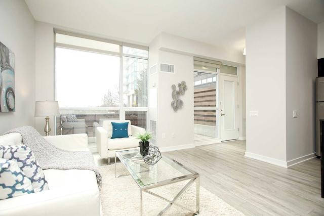 th6 - 33 Singer Crt, Townhouse with 2 bedrooms, 3 bathrooms and 1 parking in Toronto ON | Image 6