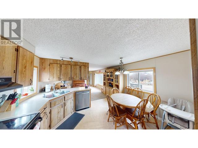 13610 Wolsey Subdiv, House other with 5 bedrooms, 3 bathrooms and null parking in Peace River B BC | Image 6