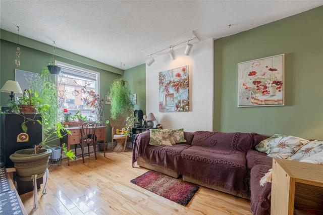 1035 Davenport Rd, House detached with 4 bedrooms, 2 bathrooms and 1 parking in Toronto ON | Image 27