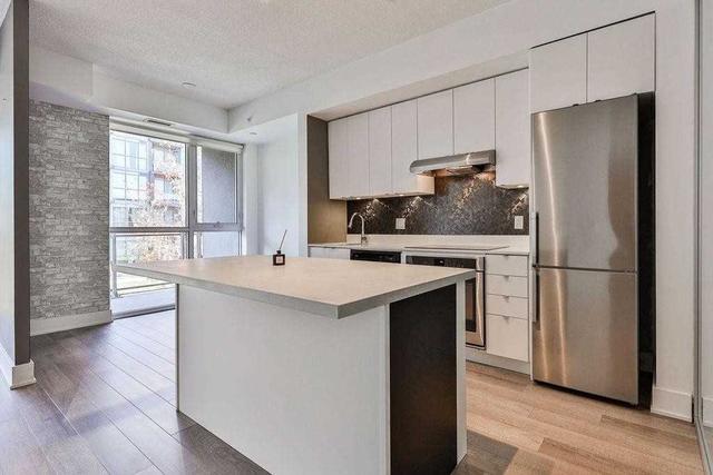 301c - 5260 Dundas St, Condo with 2 bedrooms, 2 bathrooms and 1 parking in Burlington ON | Image 8