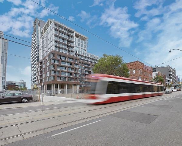 401 - 15 Baseball Pl, Condo with 2 bedrooms, 2 bathrooms and 1 parking in Toronto ON | Image 12
