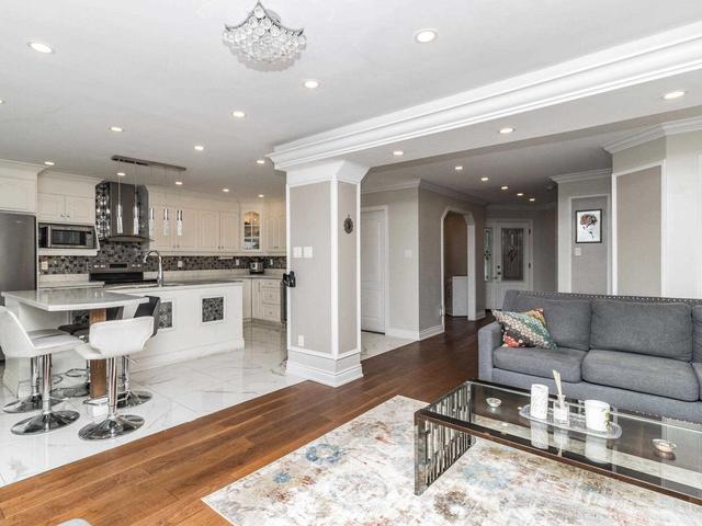 4408 Romfield Cres, House detached with 4 bedrooms, 4 bathrooms and 4 parking in Mississauga ON | Image 8