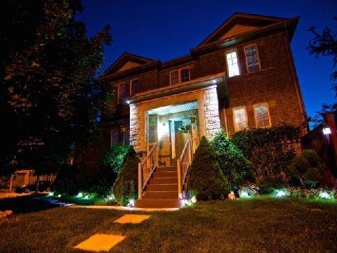 27 Trudelle Cres, House detached with 4 bedrooms, 4 bathrooms and 4 parking in Brampton ON | Image 3