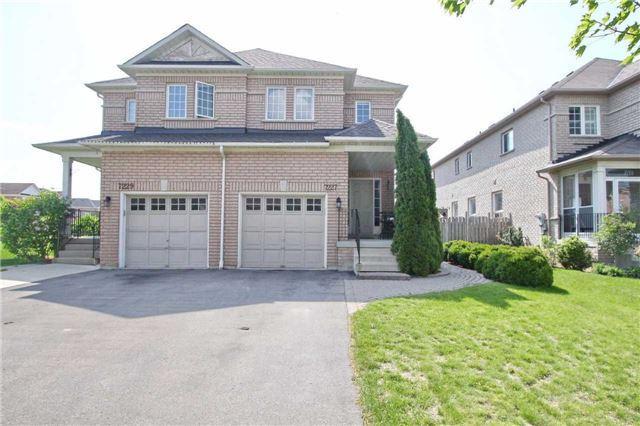 7227 Para Pl, House semidetached with 3 bedrooms, 3 bathrooms and 3 parking in Mississauga ON | Image 1