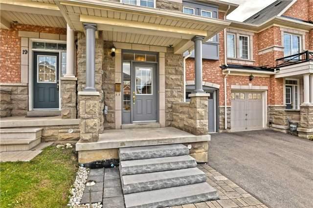 17 Saint Eugene St, House attached with 3 bedrooms, 3 bathrooms and 2 parking in Brampton ON | Image 2