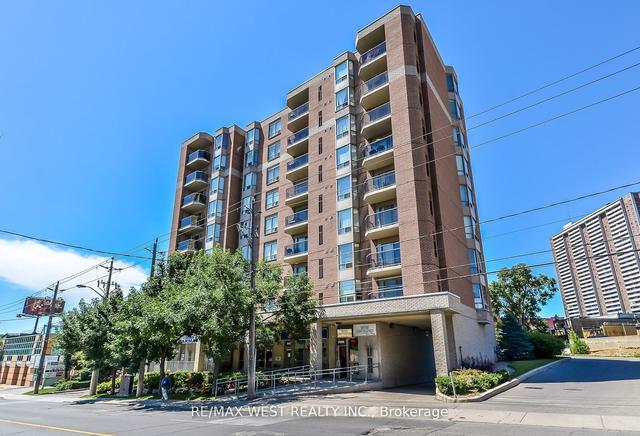 806 - 2088 Lawrence Ave, Condo with 2 bedrooms, 2 bathrooms and 1 parking in Toronto ON | Image 12