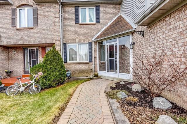 1468 Major Oaks Rd E, House attached with 3 bedrooms, 3 bathrooms and 3 parking in Pickering ON | Image 12