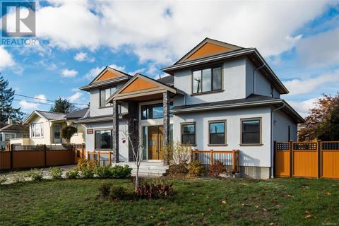 2328 Dunlevy St, House detached with 7 bedrooms, 7 bathrooms and 6 parking in Oak Bay BC | Card Image