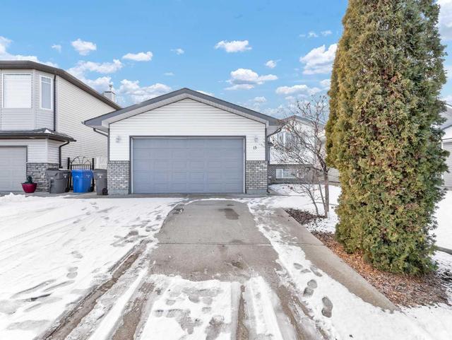 15 Sunrise Street Sw, House detached with 5 bedrooms, 3 bathrooms and 4 parking in Medicine Hat AB | Image 2