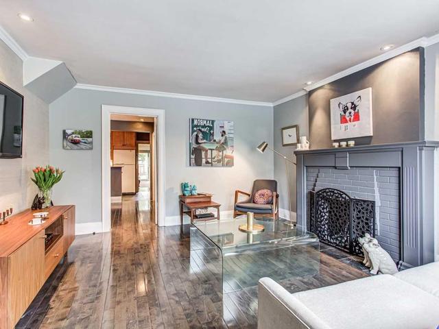 231 Hillsdale Ave E, House detached with 5 bedrooms, 4 bathrooms and 1 parking in Toronto ON | Image 3