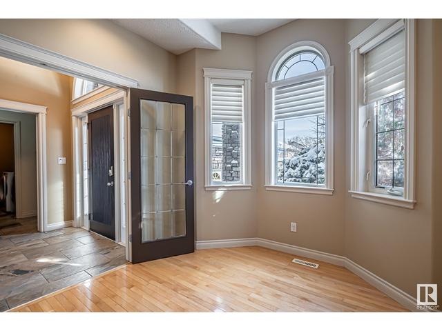 224 Cairns Pl Nw, House detached with 4 bedrooms, 3 bathrooms and null parking in Edmonton AB | Image 3