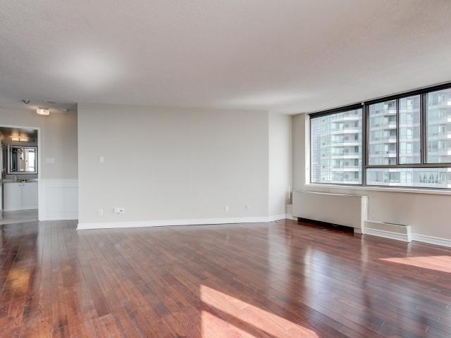 1001 - 250 Queens Quay W, Condo with 1 bedrooms, 1 bathrooms and 1 parking in Toronto ON | Image 5