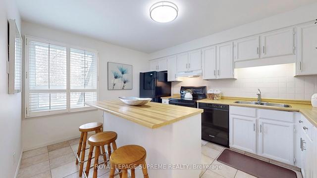 12 - 20 La Rose Ave, Townhouse with 4 bedrooms, 4 bathrooms and 2 parking in Toronto ON | Image 2