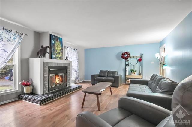 7668 Settler's Way, House detached with 8 bedrooms, 4 bathrooms and 8 parking in Ottawa ON | Image 19