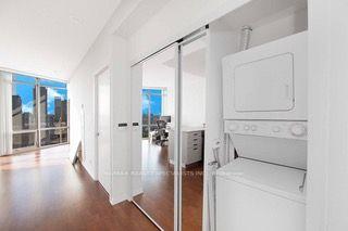 3604 - 832 Bay St, Condo with 1 bedrooms, 1 bathrooms and 0 parking in Toronto ON | Image 2