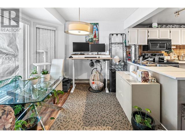 803 - 225 Clearview Road, House attached with 1 bedrooms, 2 bathrooms and 2 parking in Okanagan Similkameen I BC | Image 10