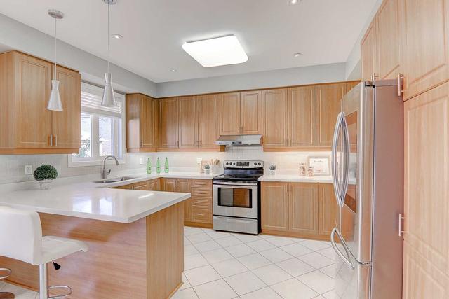 52 Stotts Cres, House detached with 4 bedrooms, 4 bathrooms and 4 parking in Markham ON | Image 24