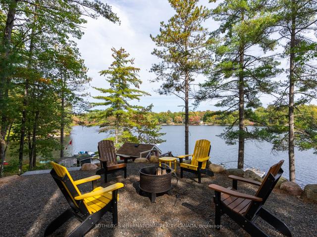 1037 Turtle Lake Rd, House detached with 2 bedrooms, 1 bathrooms and 6 parking in Gravenhurst ON | Image 3