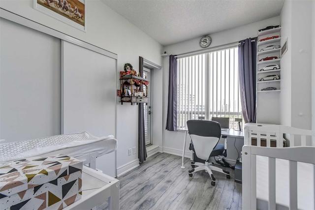 1001 - 1 Clairtrell Rd, Condo with 3 bedrooms, 2 bathrooms and 1 parking in Toronto ON | Image 13